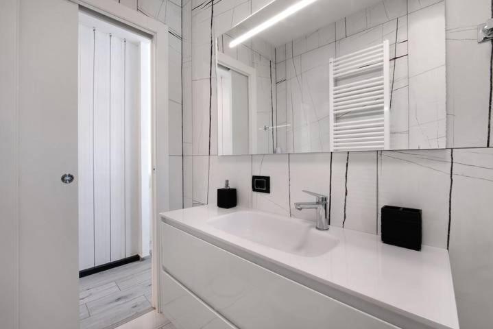Le Coccinelle Home A เลียร์นา ภายนอก รูปภาพ