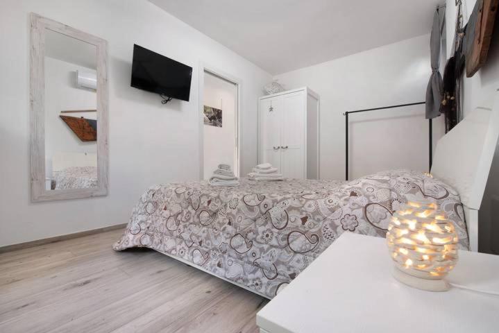 Le Coccinelle Home A เลียร์นา ภายนอก รูปภาพ